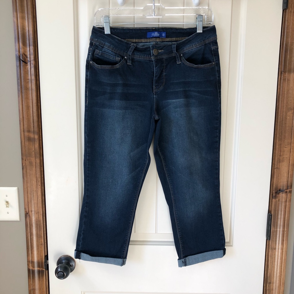 Royalty Cuffed Capri Jean